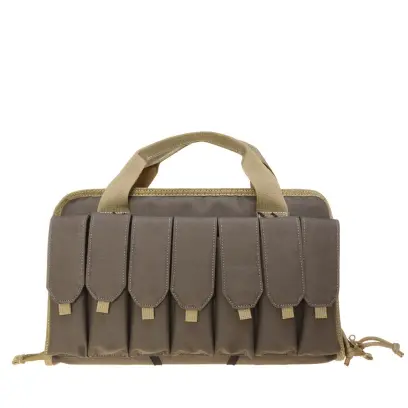 Pouzdro z kvalitní paměťové pěny pro maximální ochranu pistole před poškozením optiky, zásobníků i samotné zbraně při přepravě i uschování.